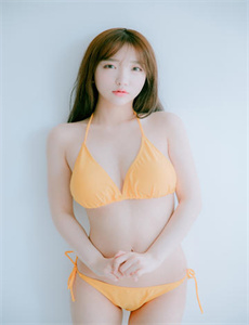 《美女脱18以下禁止看免费》