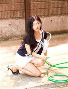 《肮脏妻子俱乐部 电影》
